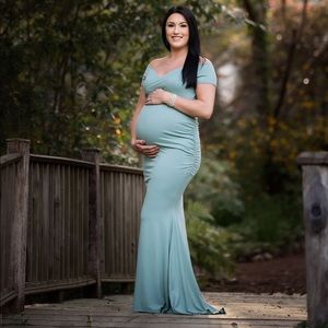 Worn once! Pink blush maternity photo dress